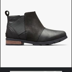 Sorel Chelsea boots